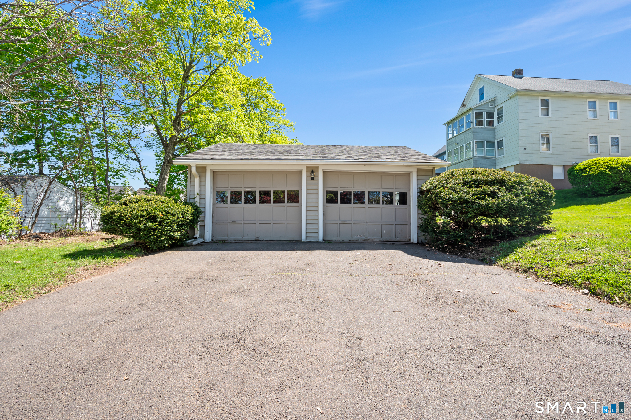 38 Johnson Street Middletown, CT 06457 - Photo 7 of 40