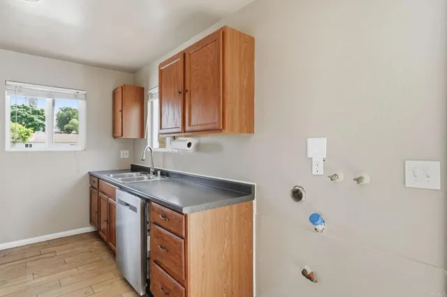 $3,100 | 2825 College Boulevard, Oceanside, CA 92056