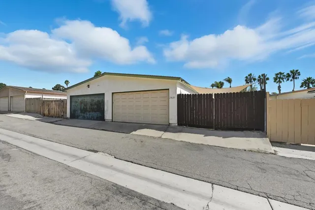 $3,100 | 2825 College Boulevard, Oceanside, CA 92056