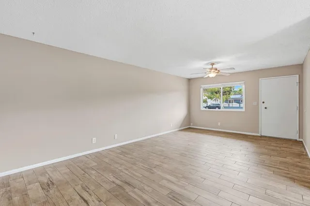 $3,100 | 2825 College Boulevard, Oceanside, CA 92056