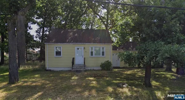 $370,000 | 906 Englishtown Road, Old Bridge, NJ 08857