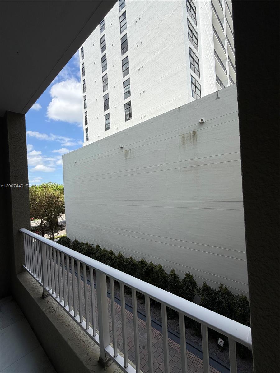 3180 Southwest 22nd Terrace, Unit 302 Miami, FL 33145 - Photo 13 of 28