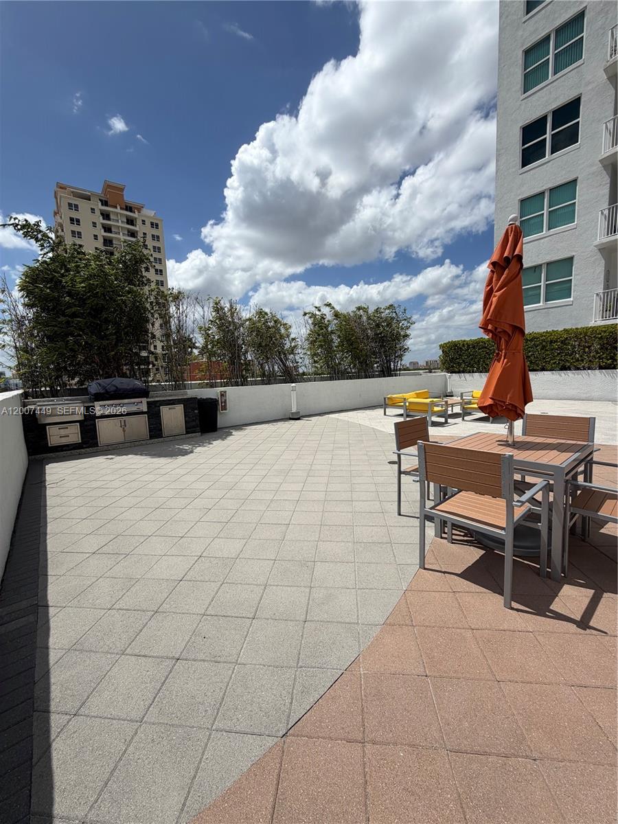 3180 Southwest 22nd Terrace, Unit 302 Miami, FL 33145 - Photo 21 of 28