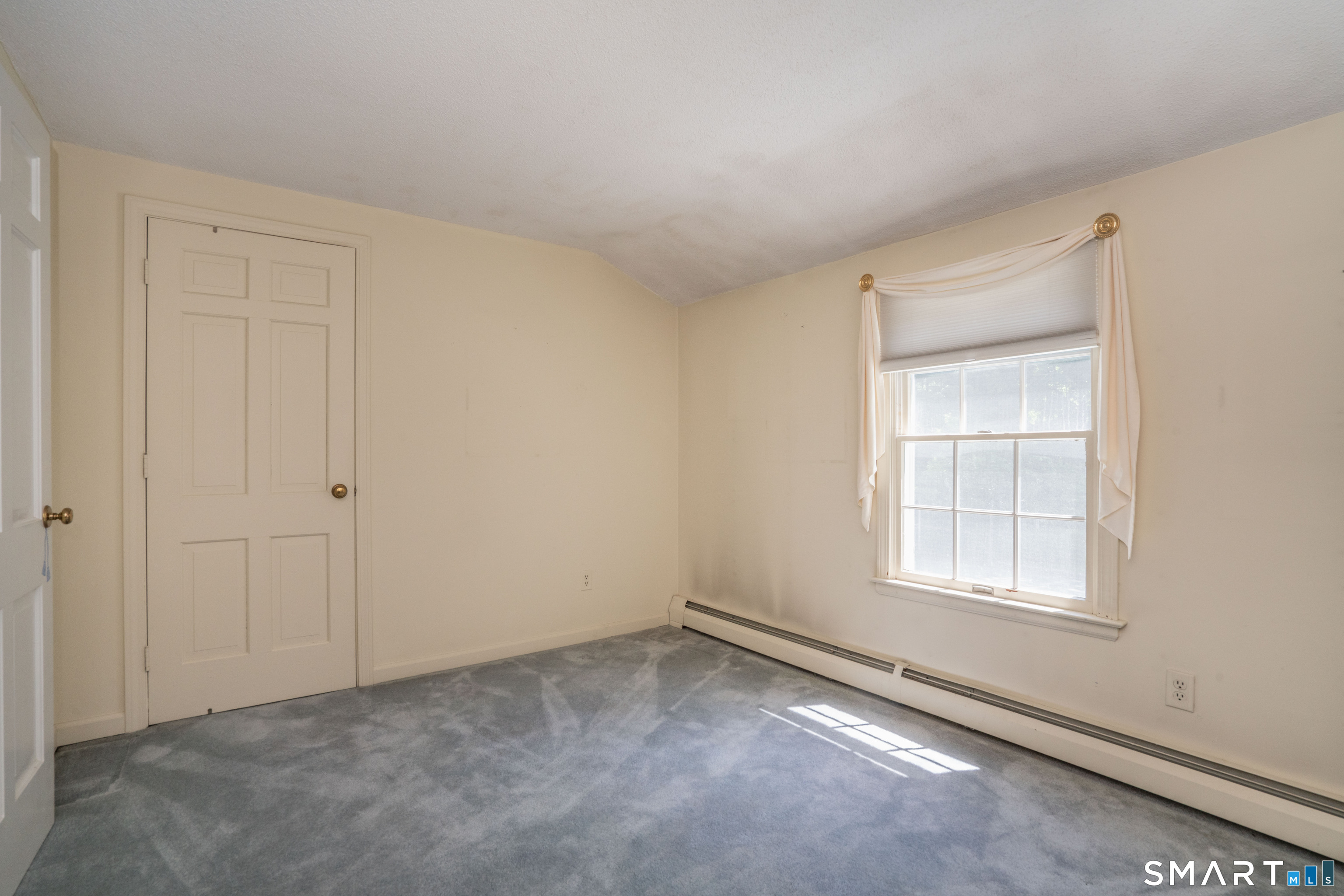 290 Old Farms Road Simsbury, CT 06070 - Photo 24 of 40