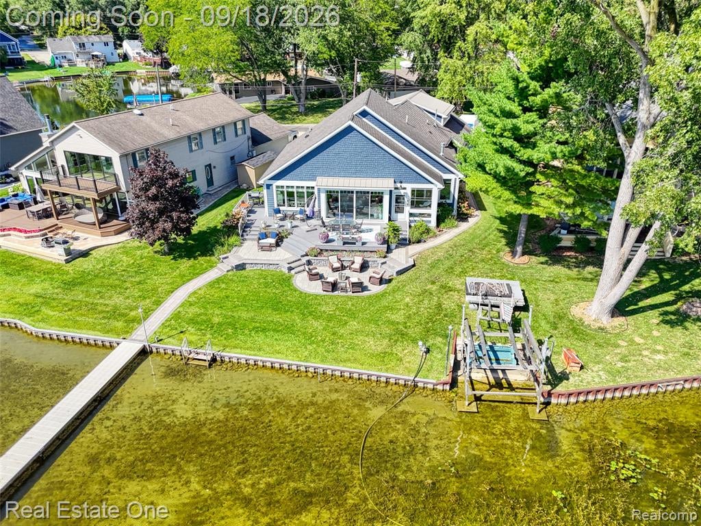 3338 Apache Trail Pinckney, MI 48169 - Photo 4 of 64 Gallery Image 4