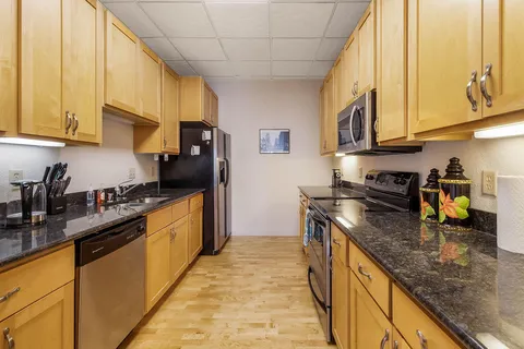 $625,000 | 606 West Wisconsin Avenue, Unit 1801, Milwaukee, WI 53203