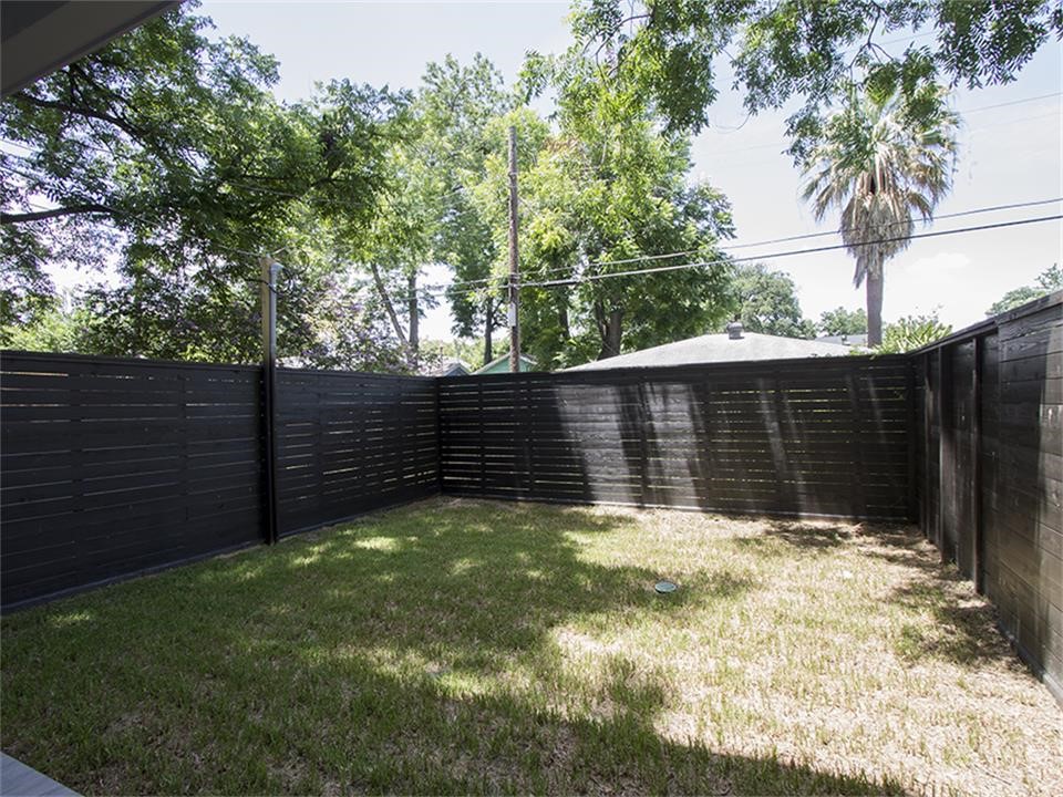 1023 East 24th Street Houston, TX 77009 - Photo 13 of 38