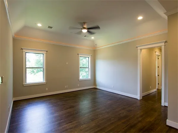 $3,999 | 1023 East 24th Street, Houston, TX 77009