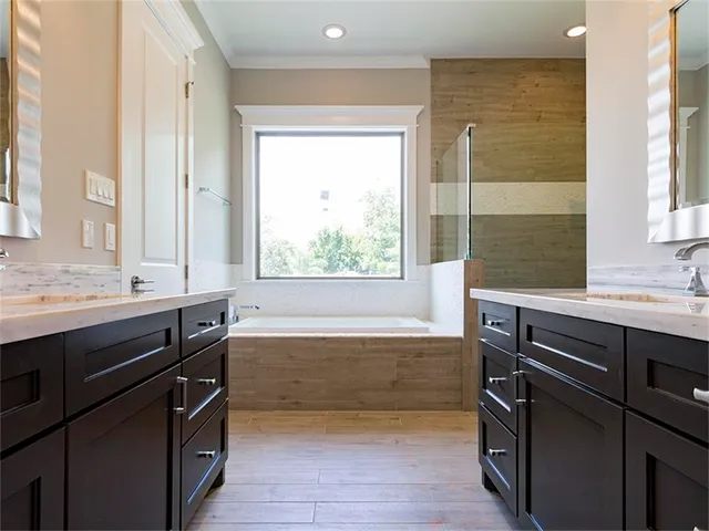 $3,999 | 1023 East 24th Street, Houston, TX 77009