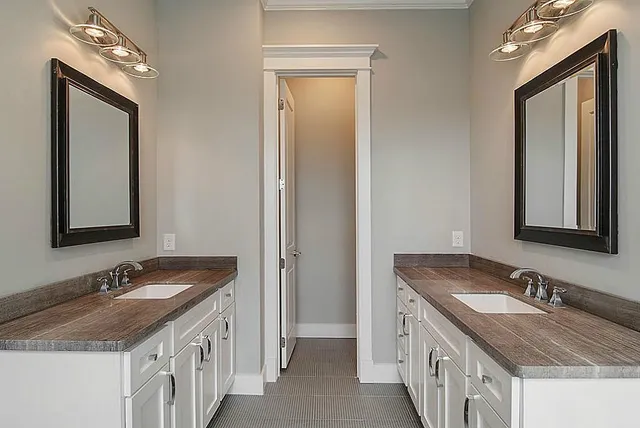 $3,999 | 1023 East 24th Street, Houston, TX 77009