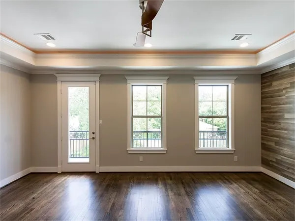 $3,999 | 1023 East 24th Street, Houston, TX 77009