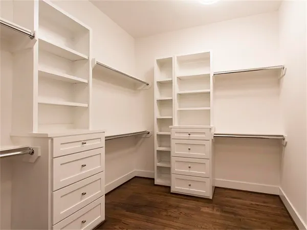 $3,999 | 1023 East 24th Street, Houston, TX 77009