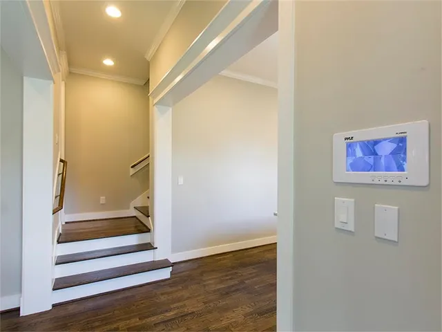 $3,999 | 1023 East 24th Street, Houston, TX 77009