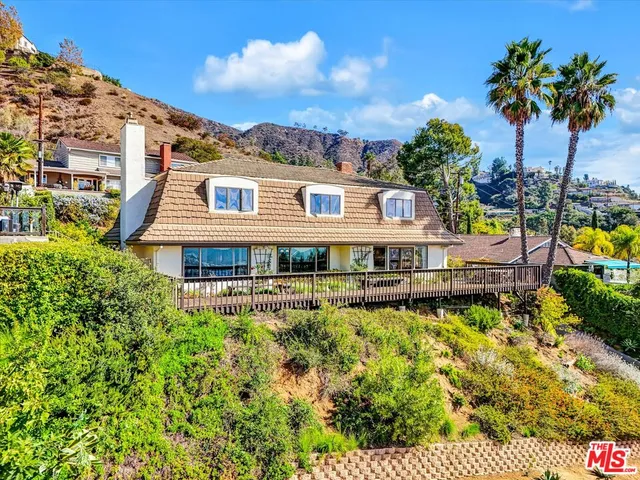 $2,888,000 | 441 Audraine Drive, Glendale, CA 91202