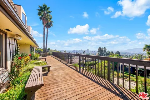 $2,888,000 | 441 Audraine Drive, Glendale, CA 91202