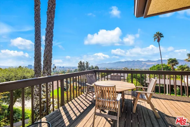 $2,888,000 | 441 Audraine Drive, Glendale, CA 91202