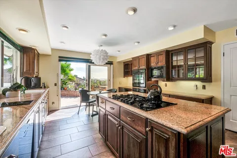 $2,888,000 | 441 Audraine Drive, Glendale, CA 91202