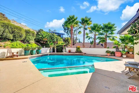 $2,888,000 | 441 Audraine Drive, Glendale, CA 91202