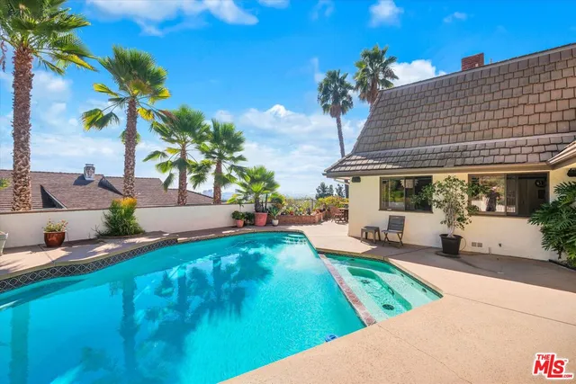 $2,888,000 | 441 Audraine Drive, Glendale, CA 91202