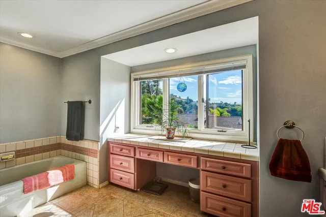 $2,888,000 | 441 Audraine Drive, Glendale, CA 91202