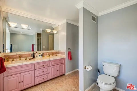 $2,888,000 | 441 Audraine Drive, Glendale, CA 91202