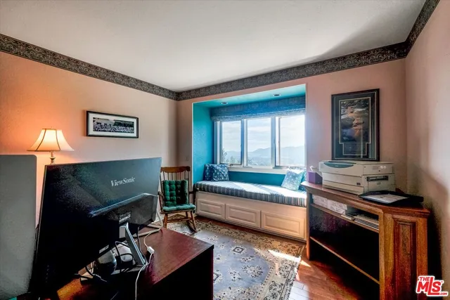 $2,888,000 | 441 Audraine Drive, Glendale, CA 91202