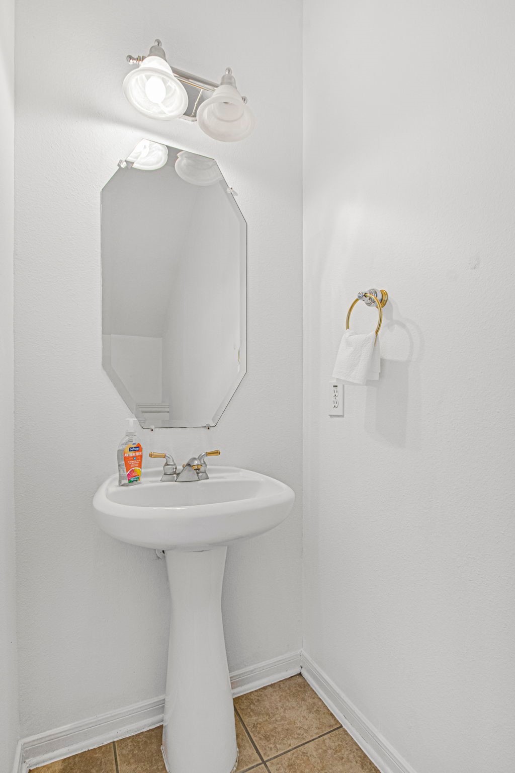 6731 Pinetop Glen Lane Spring, TX 77379 - Photo 10 of 47 a bathroom with a sink a mirror and vanity