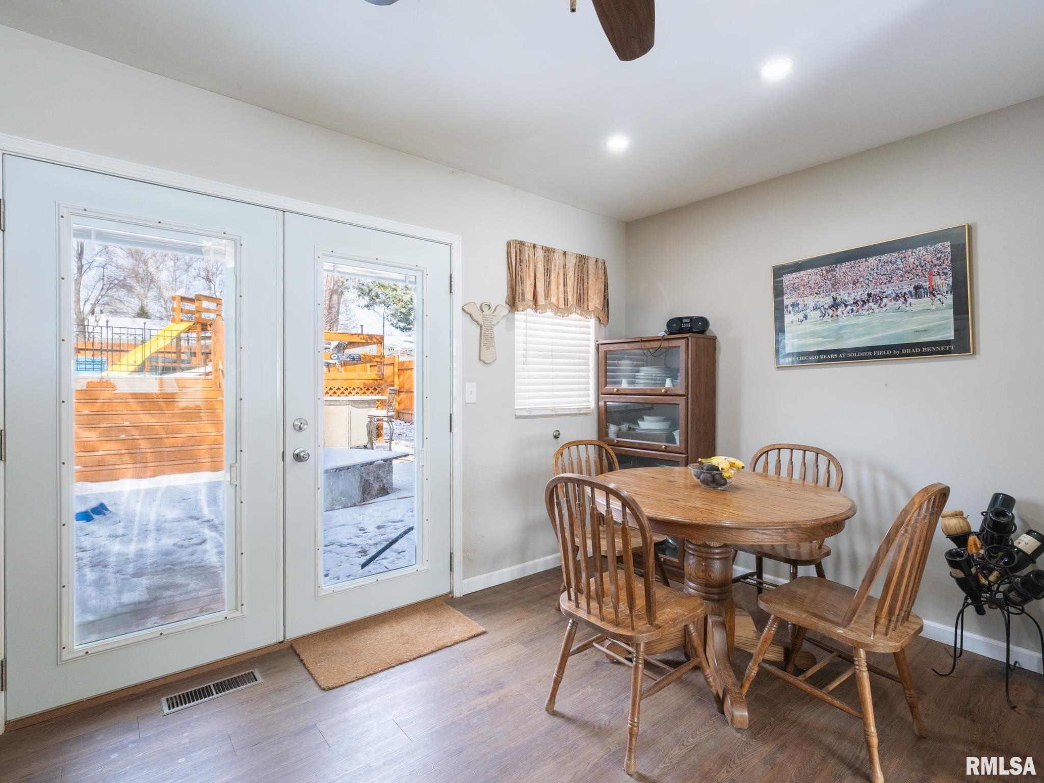 4049 West Hillmont Road Peoria, IL 61615 - Photo 9 of 21