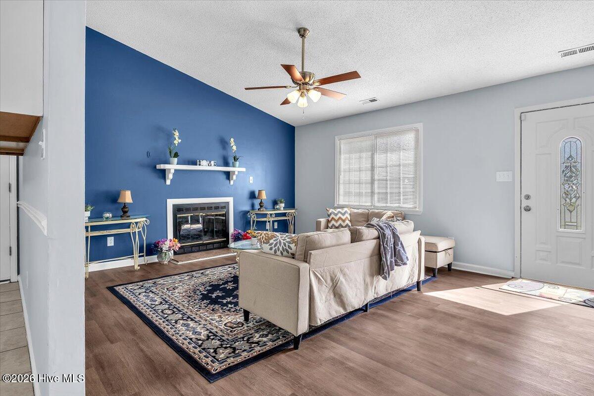 608 Calabash Drive Hubert, NC 28539 - Photo 9 of 52 09-Final 608 Calabash Dr Hubert-RJREM -5