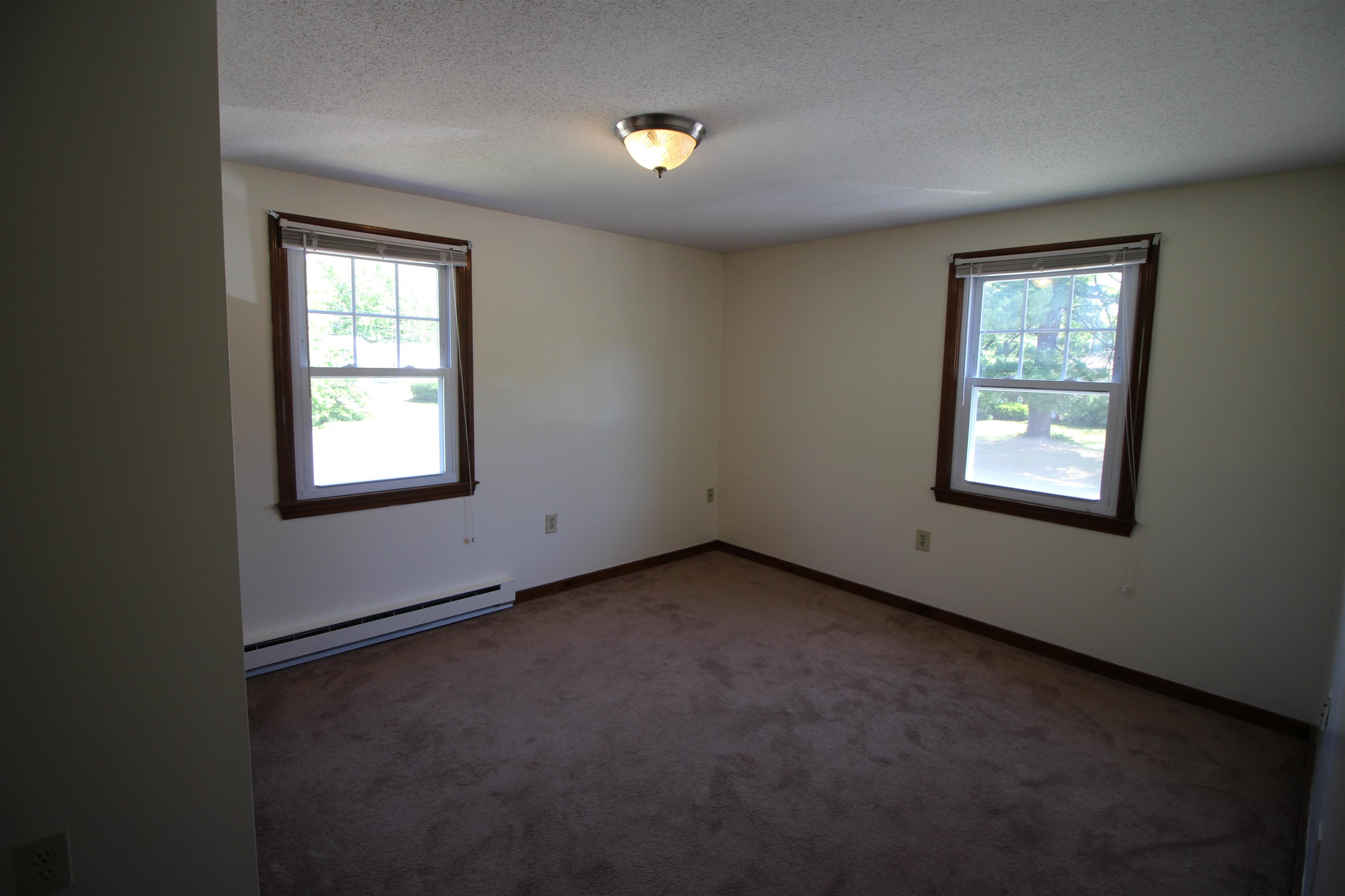 84 Franklin Street, Unit 1 Derry, NH 03038 - Photo 7 of 9