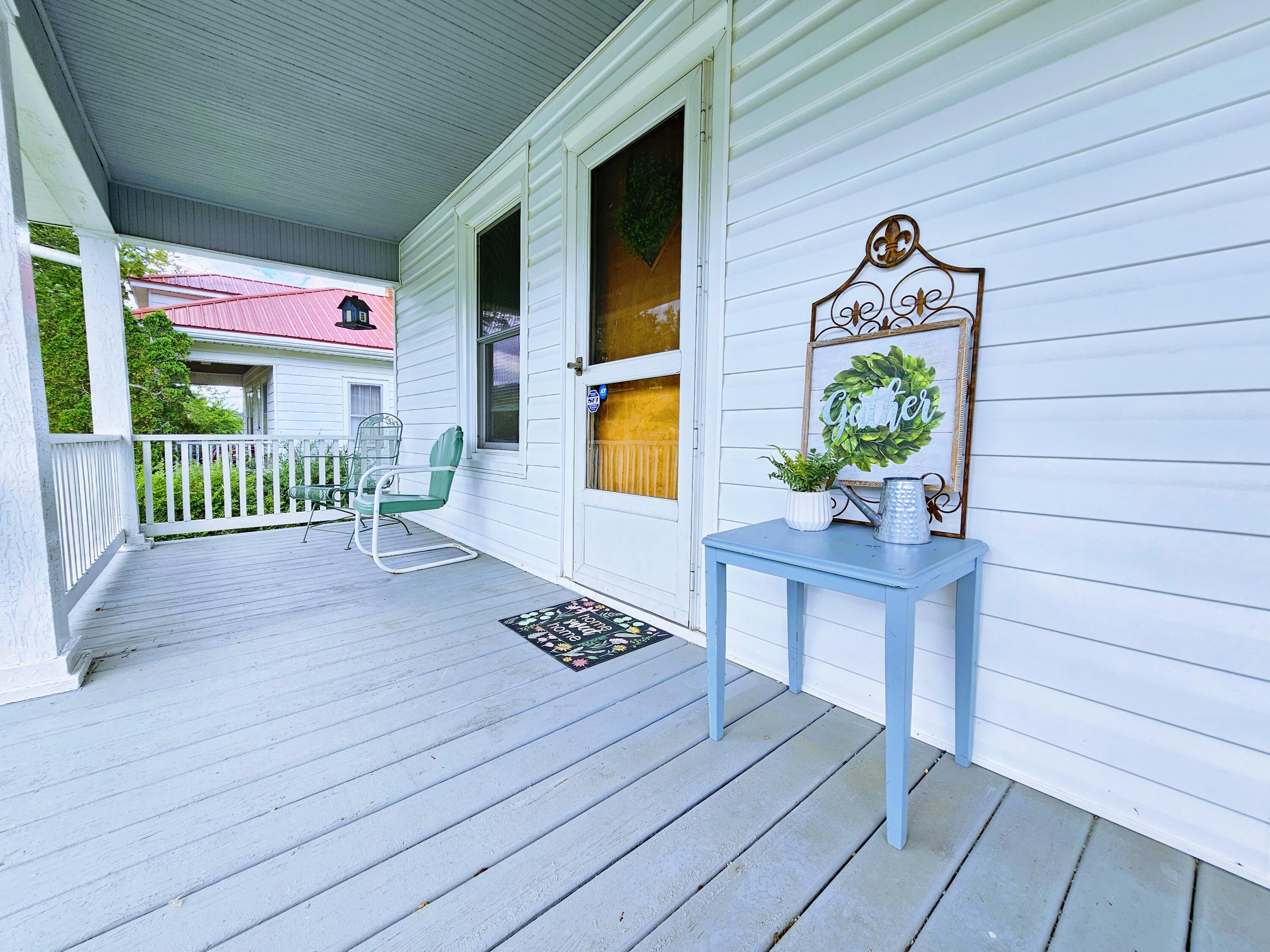 3420 New Spring Branch Road Southeast Roanoke, VA 24014 - Photo 5 of 28 3420 New Spring Branch RD SE