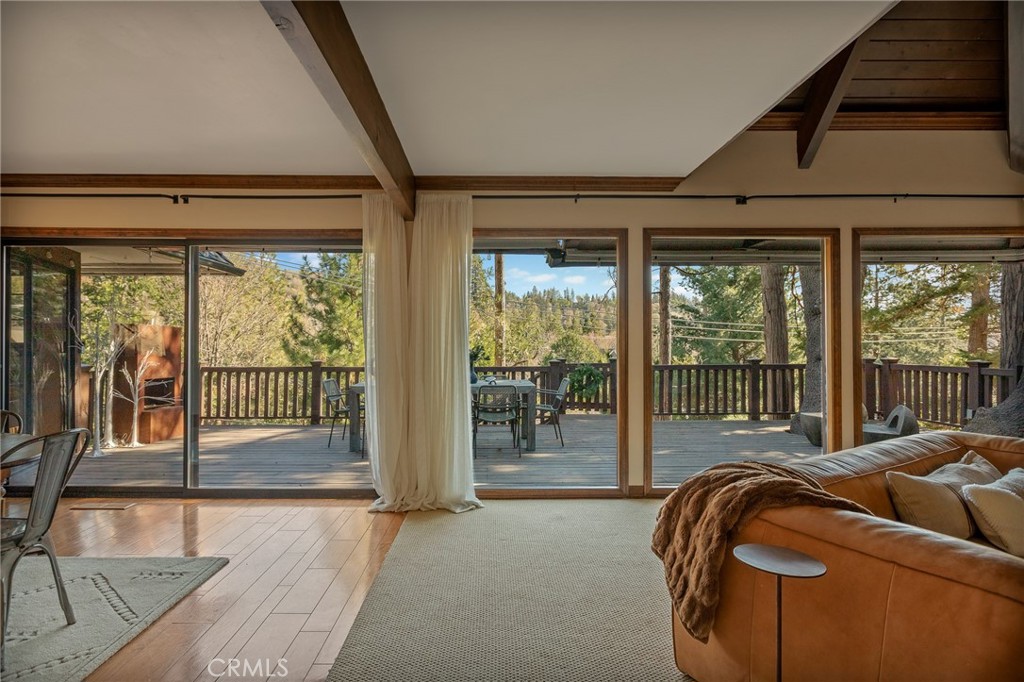 27538 West Shore Road Lake Arrowhead, CA 92352 - Photo 12 of 44