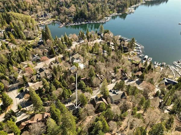 $1,150,000 | 27538 West Shore Road, Lake Arrowhead, CA 92352
