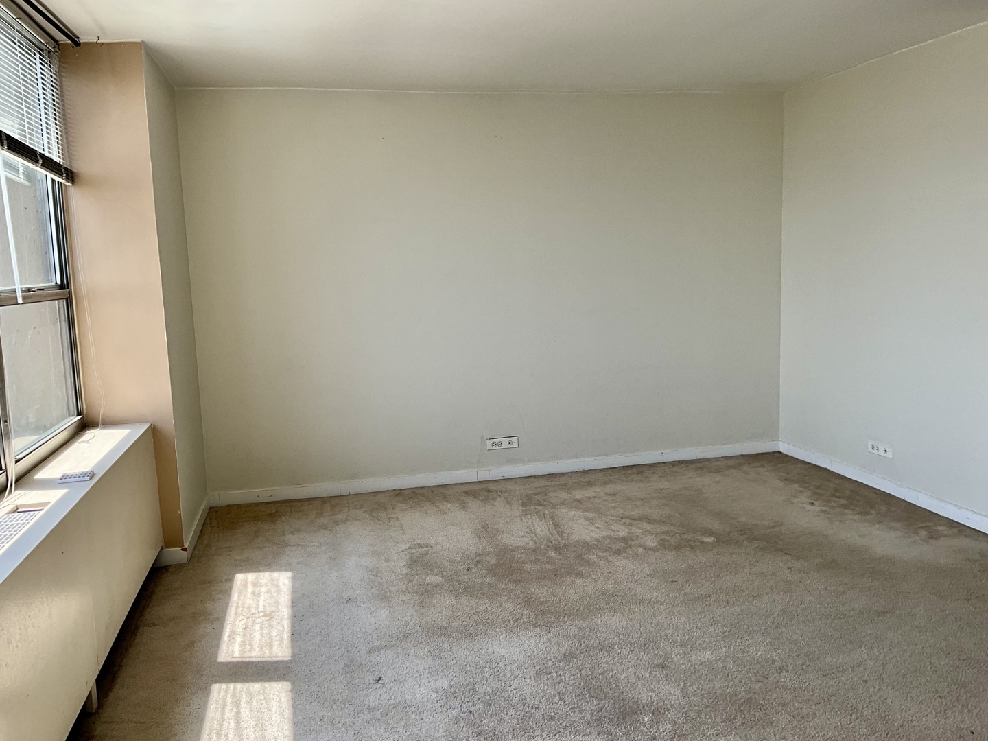 655 West Irving Park Road, Unit 3809 Chicago, IL 60613 - Photo 14 of 37