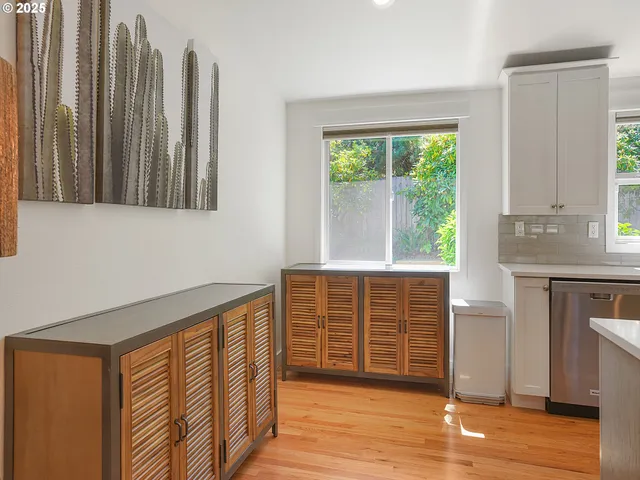 $675,000 | 1720 Kilkenny Drive, Lake Oswego, OR 97034