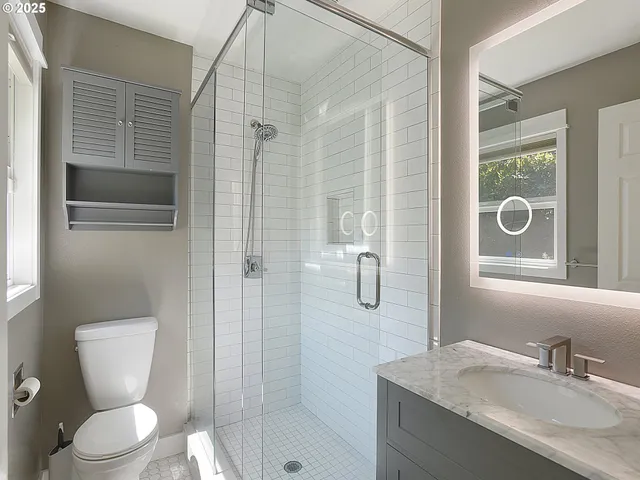 $675,000 | 1720 Kilkenny Drive, Lake Oswego, OR 97034