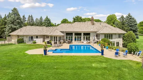 $1,950,000 | 1615 Northridge Drive, Wayzata, MN 55391