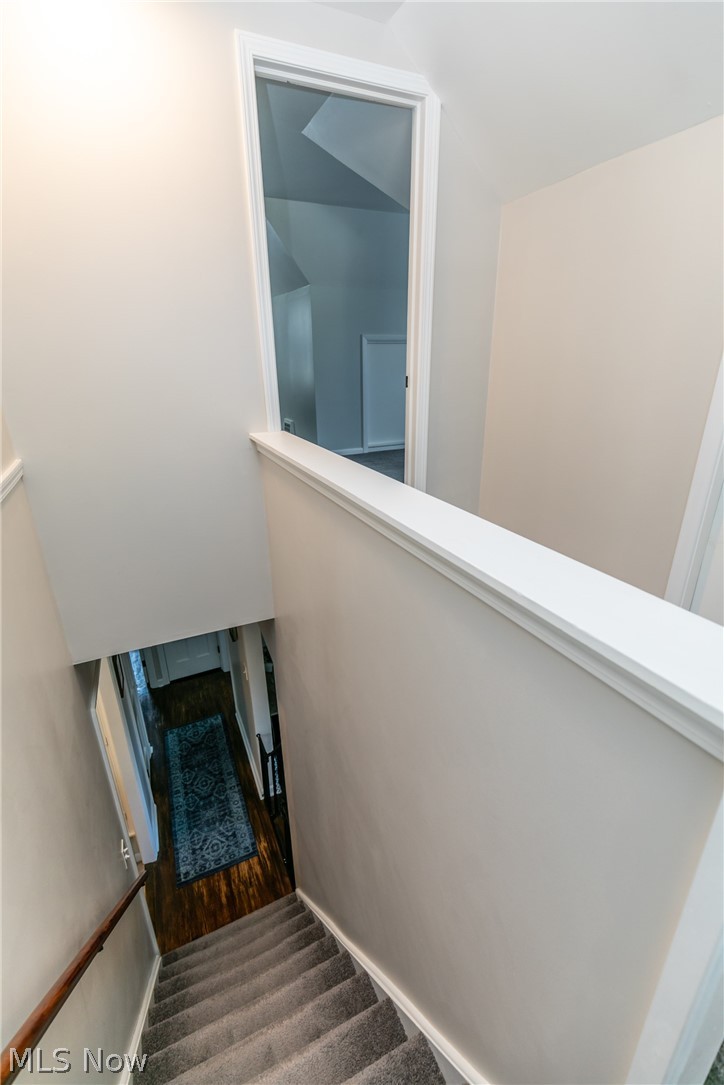 2902 Hearthstone Road Cleveland, OH 44134 - Photo 20 of 35 Gallery Image 20