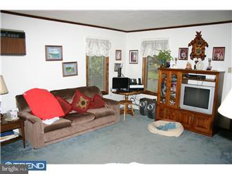 40 Ribsam Street Trenton, NJ 08619 - Photo 2 of 9