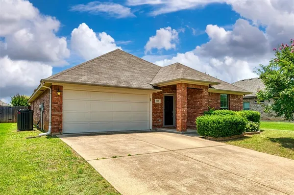 $2,145 | 1200 Sierra Blanca Drive, Fort Worth, TX 76028