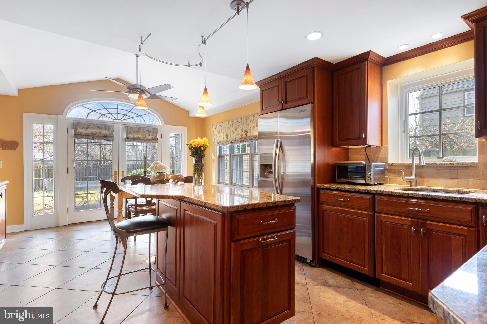 501 Rutgers Avenue Swarthmore, PA 19081 - Photo 15 of 40 Breakfast Bar seating at Island