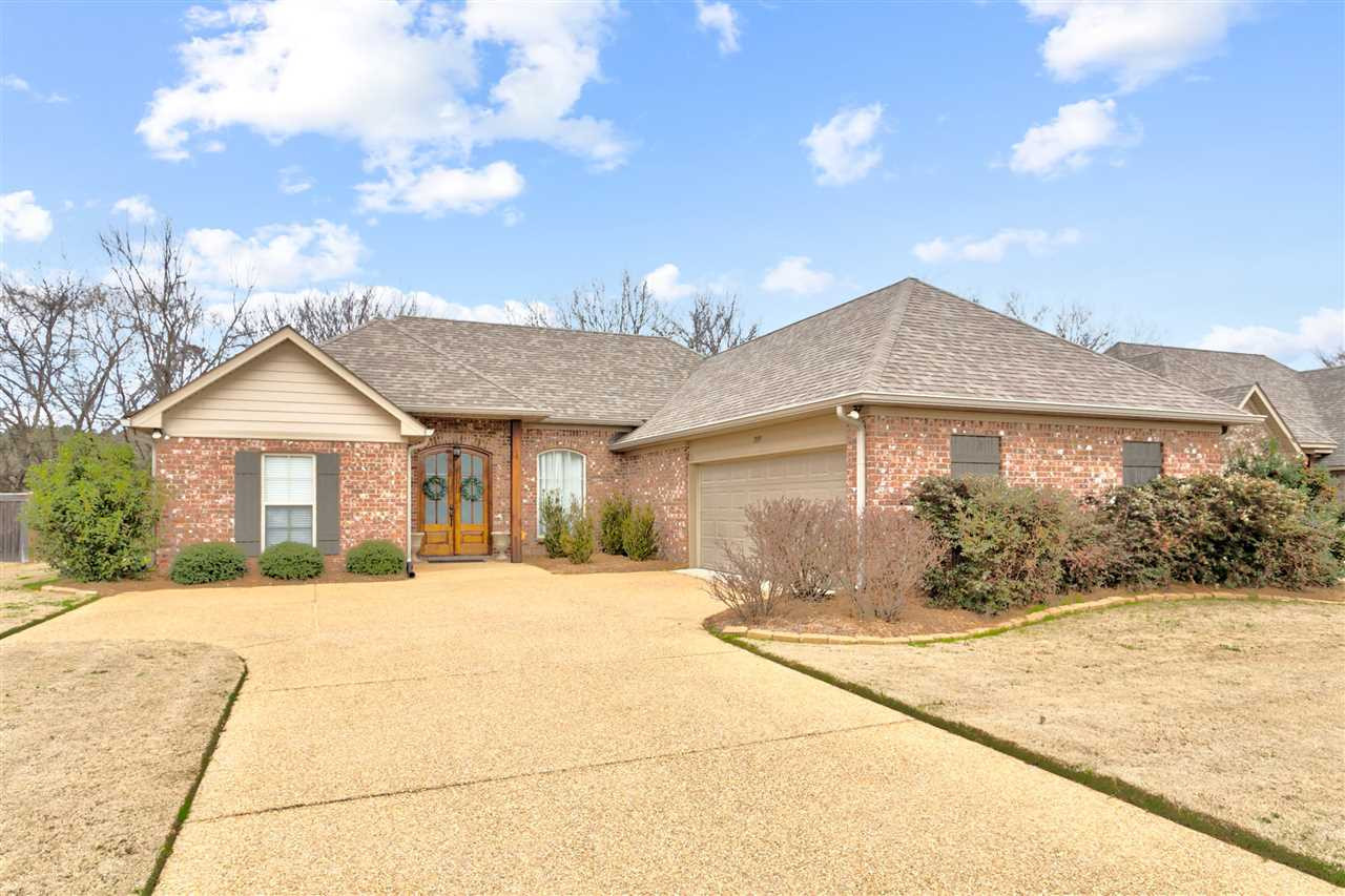 2009 East Ridge Circle Madison, MS 39110 - Photo 1 of 34 Photo 1