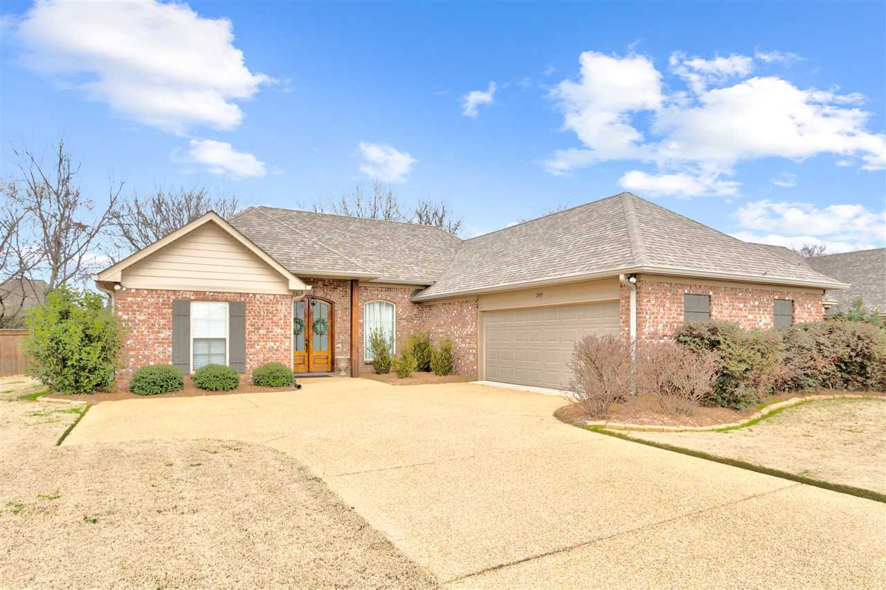 2009 East Ridge Circle Madison, MS 39110 - Photo 2 of 34 Photo 2