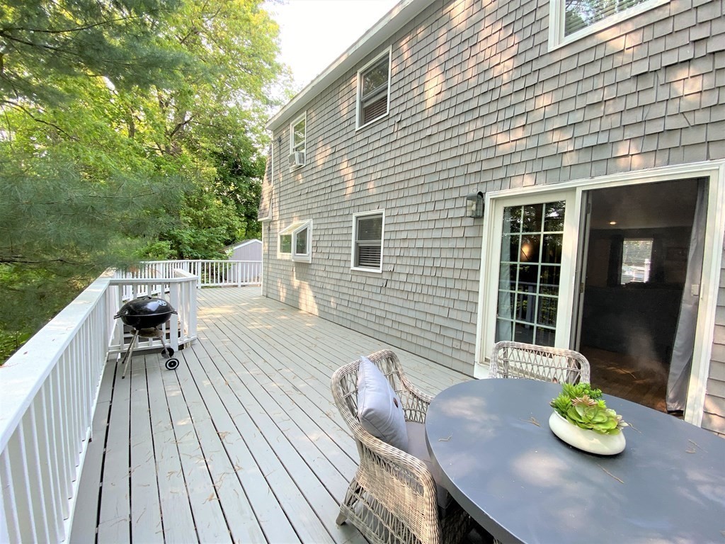 8 Rock O Dundee Road Andover, MA 01810 - Photo 2 of 4 Gallery Image 2