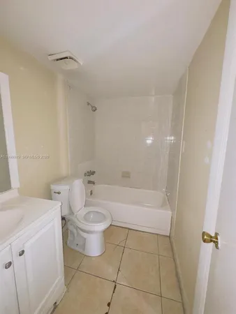 $1,750 | 19841 Southwest 114th Avenue, Unit 310, Miami, FL 33157