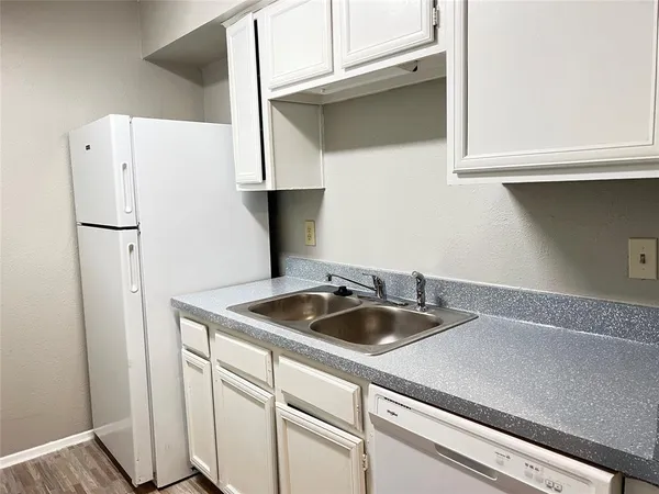 $899 | 9696 Walnut Street, Unit 1916, Dallas, TX 75243