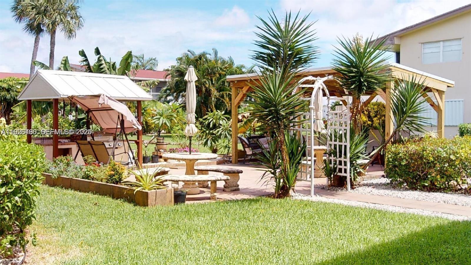 53 Coventry C, Unit 53 West Palm Beach, FL 33417 - Photo 2 of 22