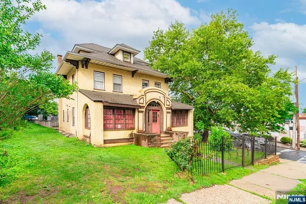 $475,000 | 233-237 Meeker Avenue, Newark, NJ 07112