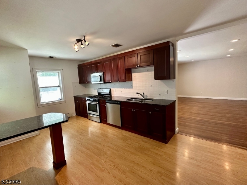 260 Milltown Road Springfield, NJ 07081 - Photo 6 of 14