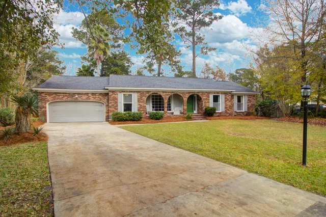 $454,000 | 8 Corsica Court, Hanahan, SC 29410